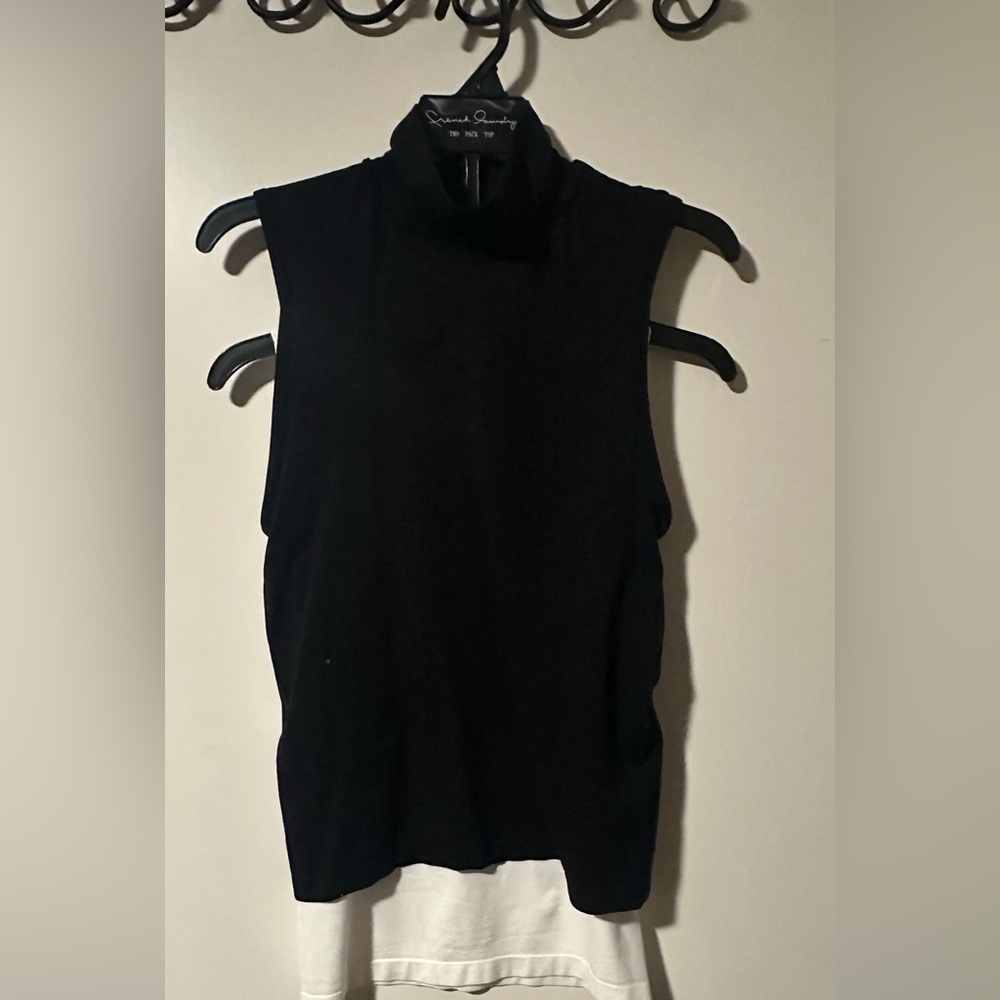 NWT 2-pack Black/ White Women's Mockneck Tops